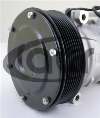 JOHN DEERE RE69716 Compressor, air conditioning